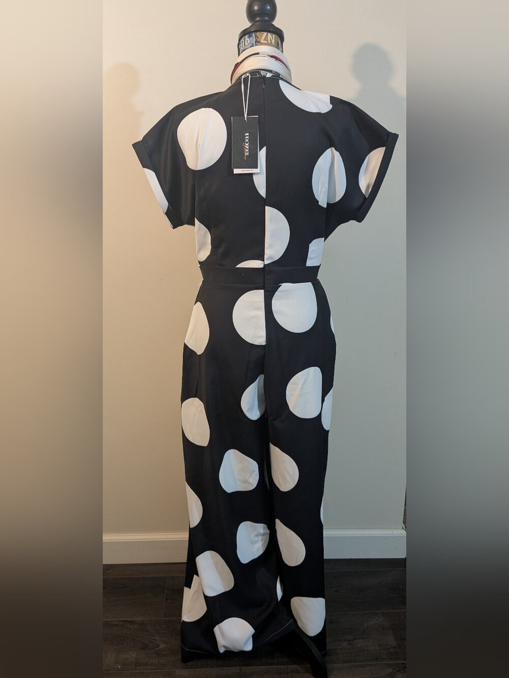 UOOZEE Wide Leg Black w/White Dots Jumpsuit Size Large NWT - Picture 3 of 12